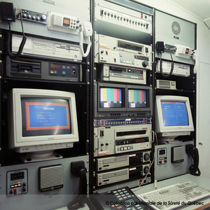 Poste de commandement mobile, 1990