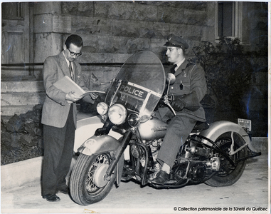 Policier de la route et détective, 1952