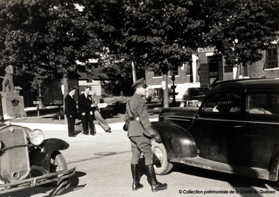 Contrôle de la circulation, vers 1942