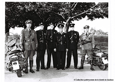 Gendarmes et policiers de la route, 1955
